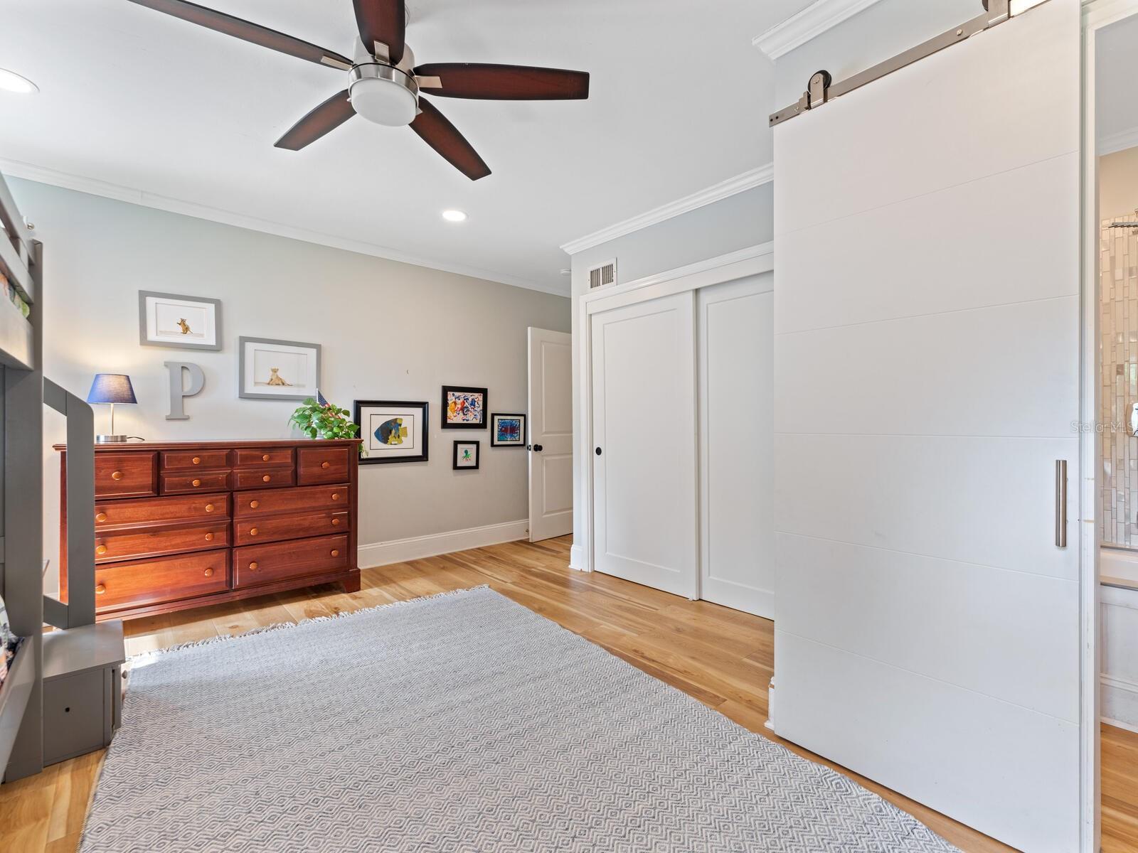 Image 18 of 30 For 1846 Lincoln Drive