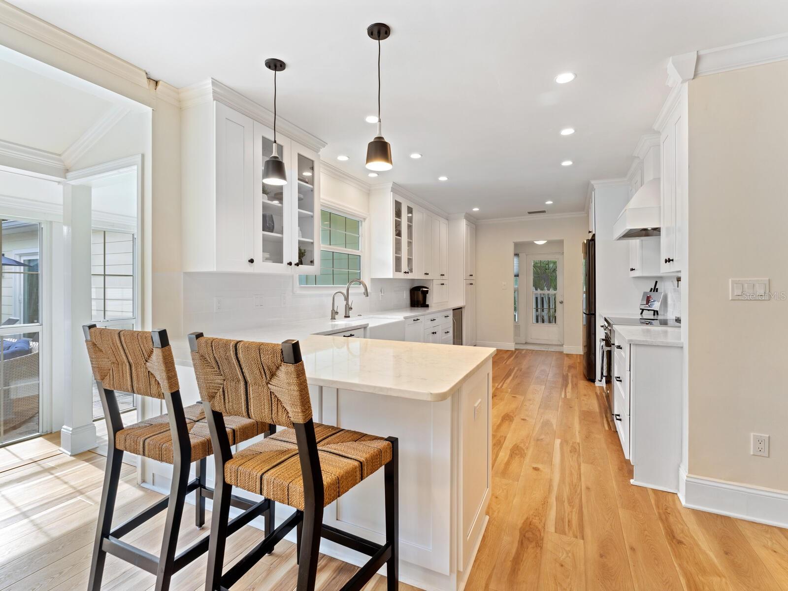 Image 9 of 30 For 1846 Lincoln Drive