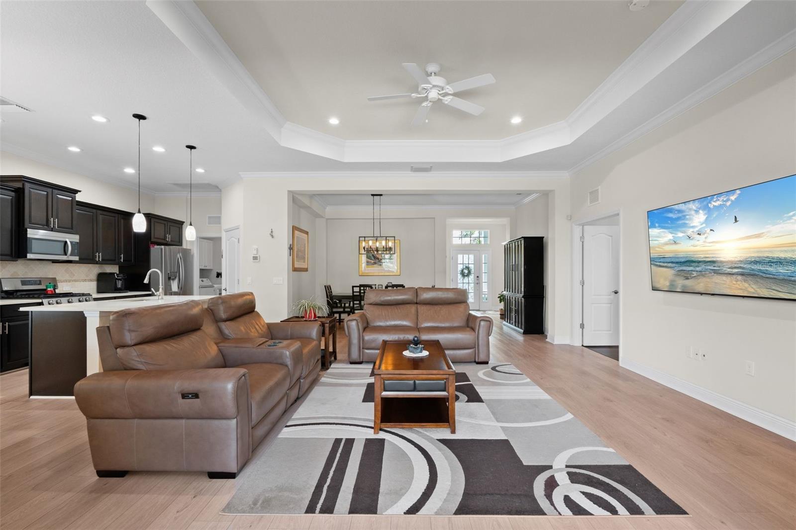 Image 13 of 90 For 14527 Whitemoss Terrace