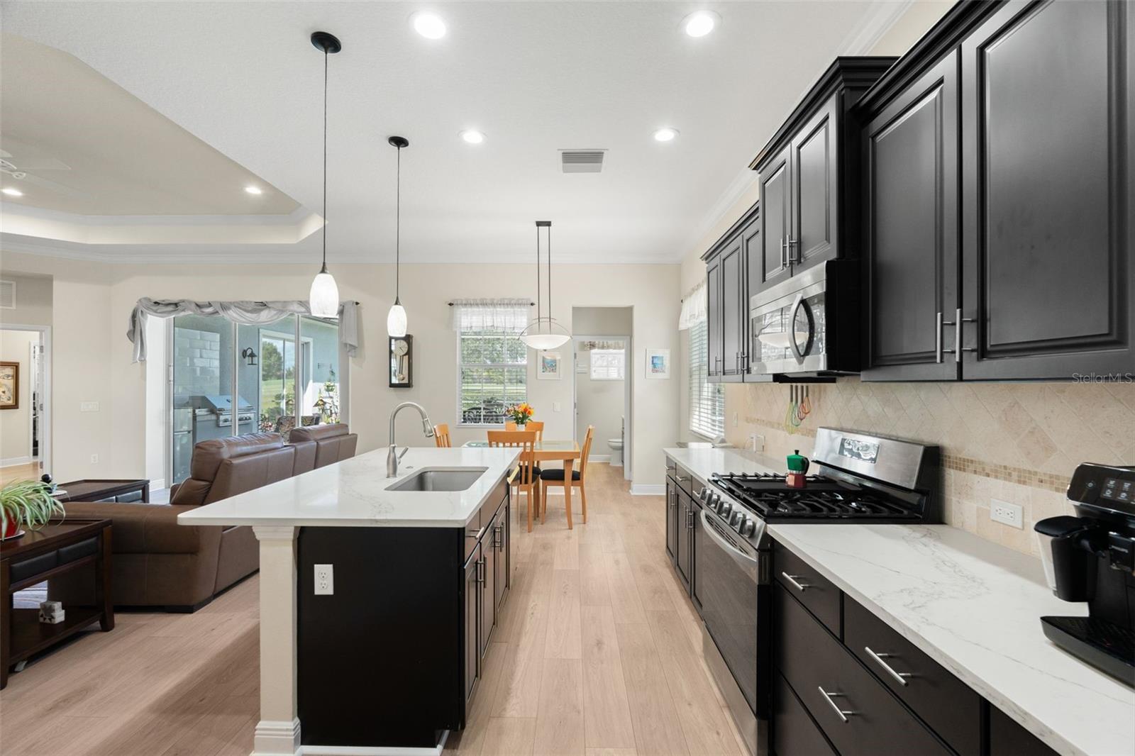 Image 15 of 90 For 14527 Whitemoss Terrace