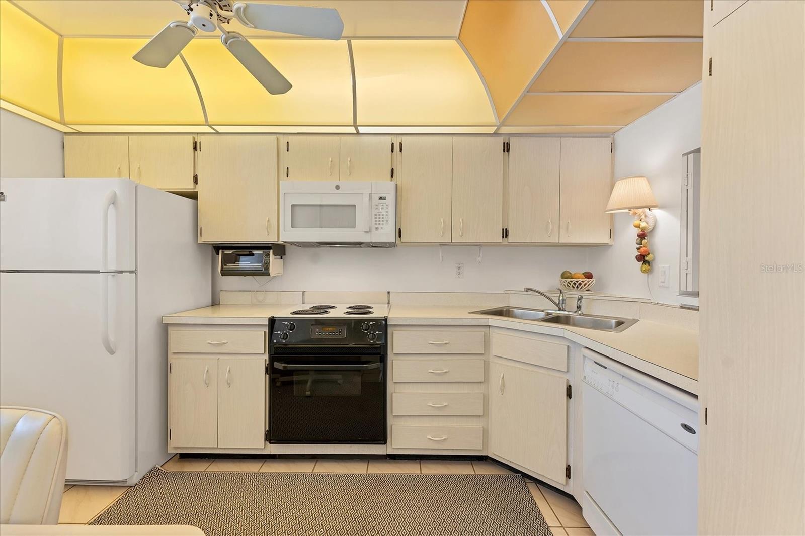 Image 21 of 84 For 240 Santa Maria Street 224