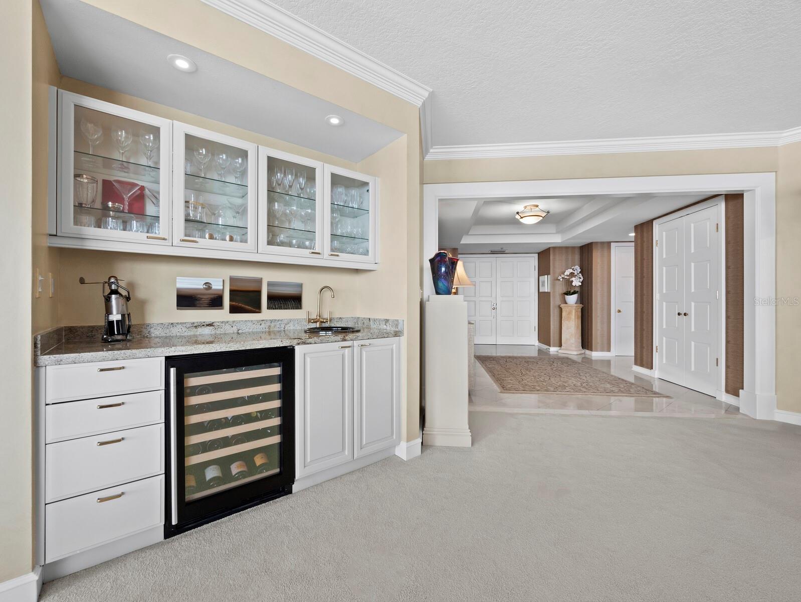 Image 10 of 74 For 2410 Harbourside Drive 151