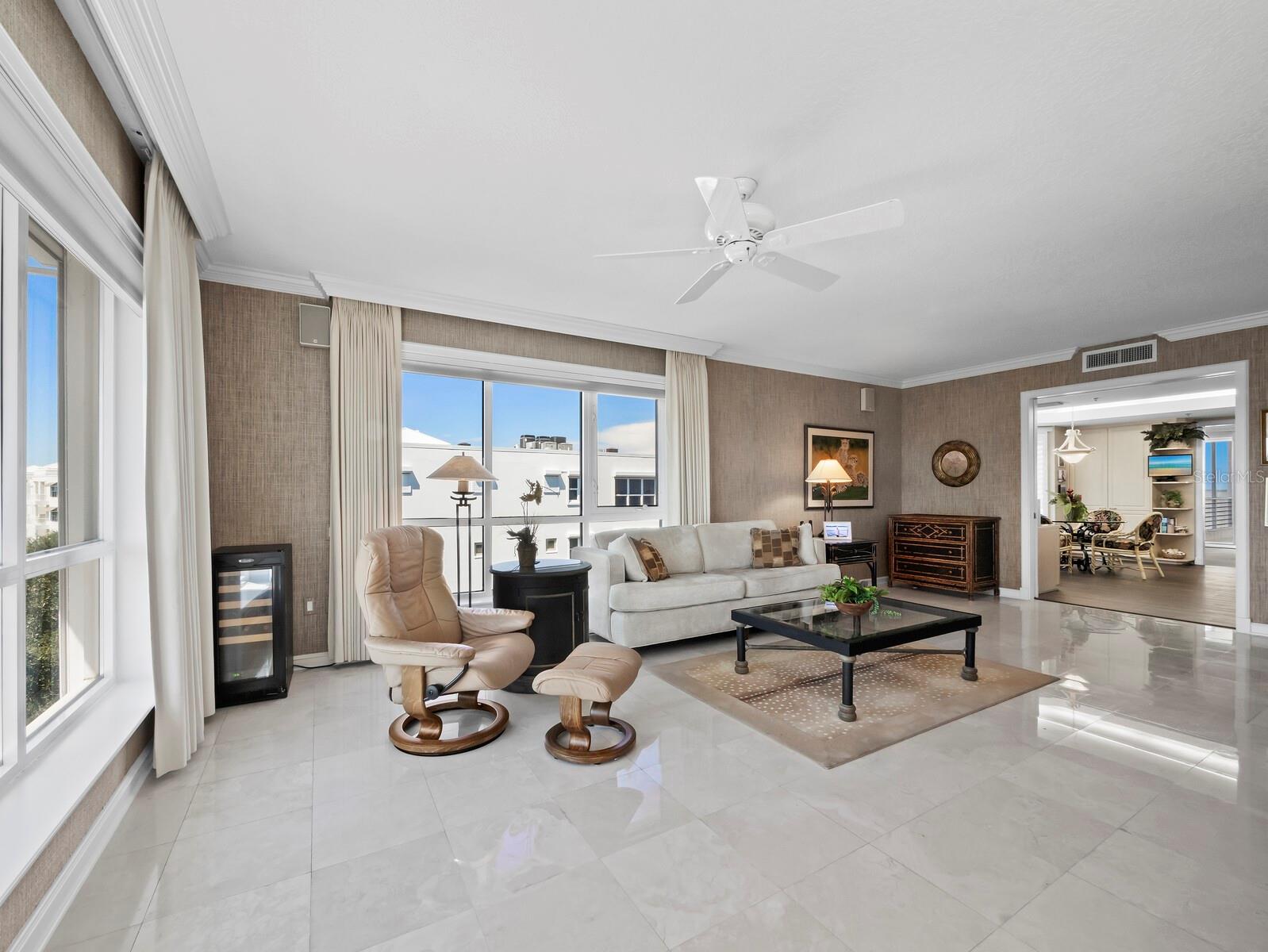 Image 16 of 74 For 2410 Harbourside Drive 151