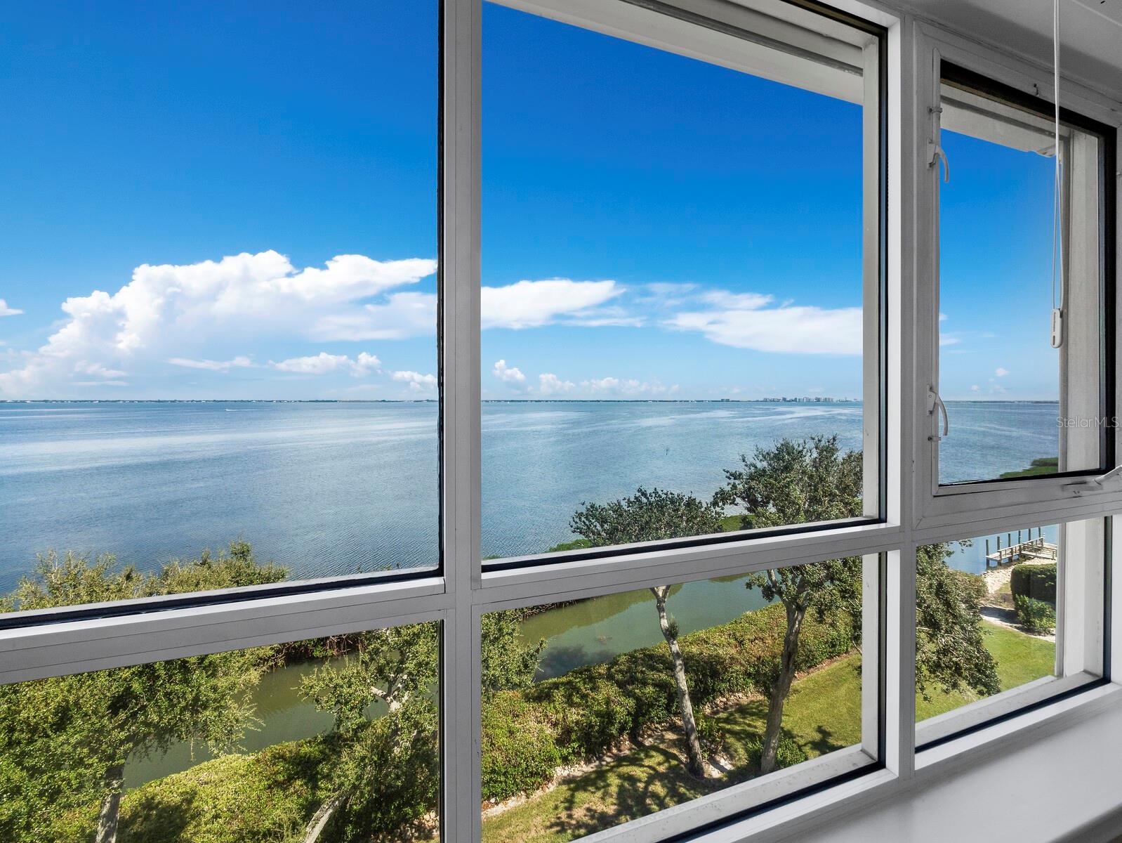 Image 23 of 74 For 2410 Harbourside Drive 151