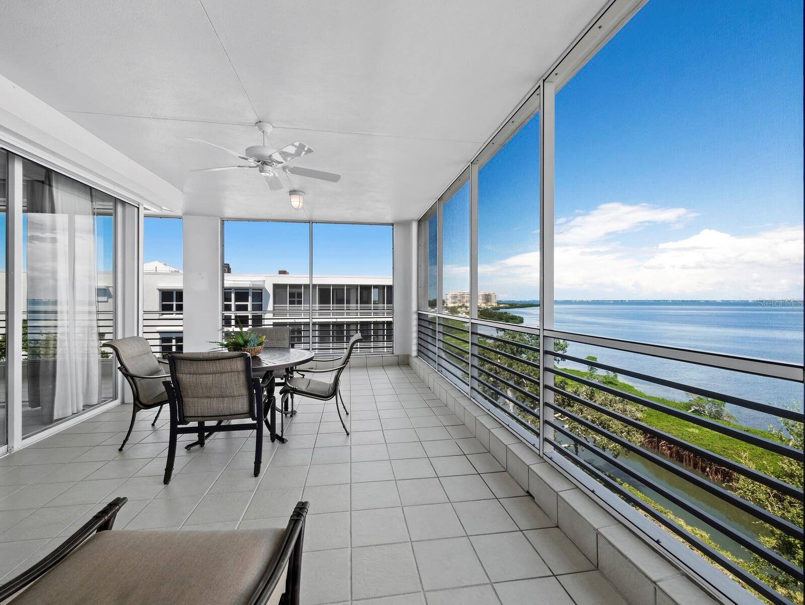 Image 24 of 74 For 2410 Harbourside Drive 151