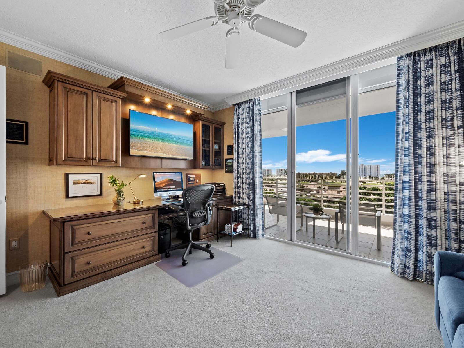 Image 36 of 74 For 2410 Harbourside Drive 151