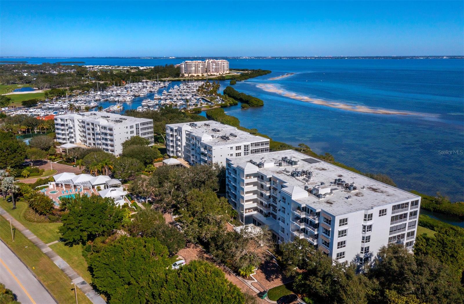 Image 47 of 74 For 2410 Harbourside Drive 151