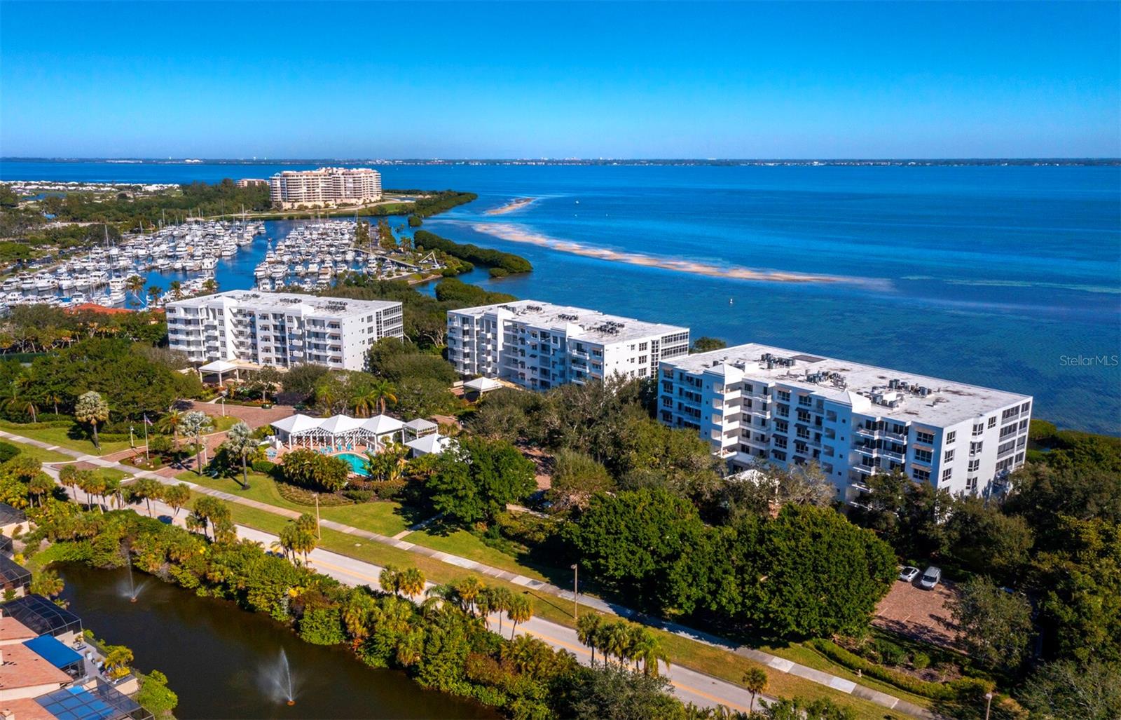 Image 48 of 74 For 2410 Harbourside Drive 151