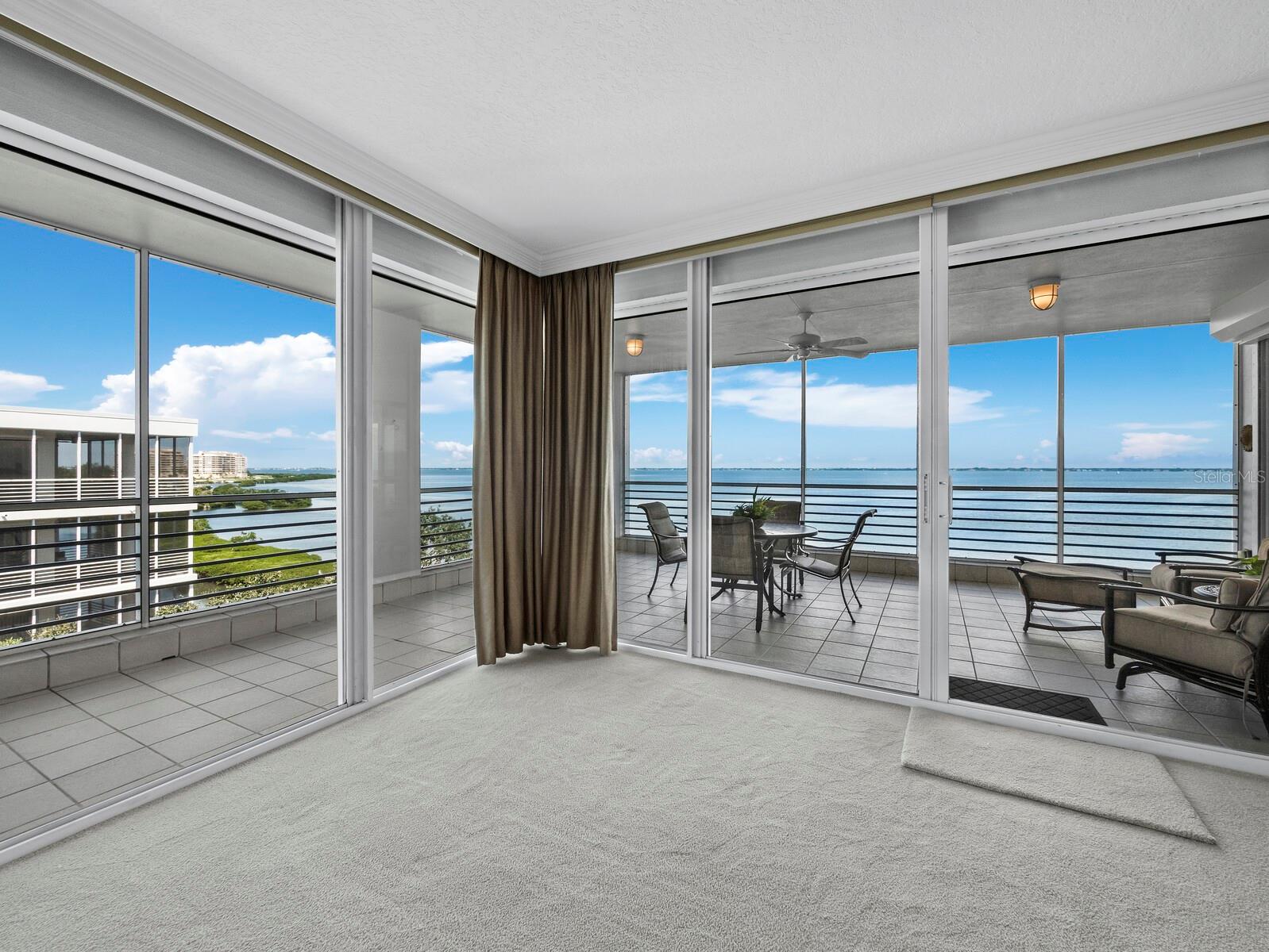 Image 5 of 74 For 2410 Harbourside Drive 151