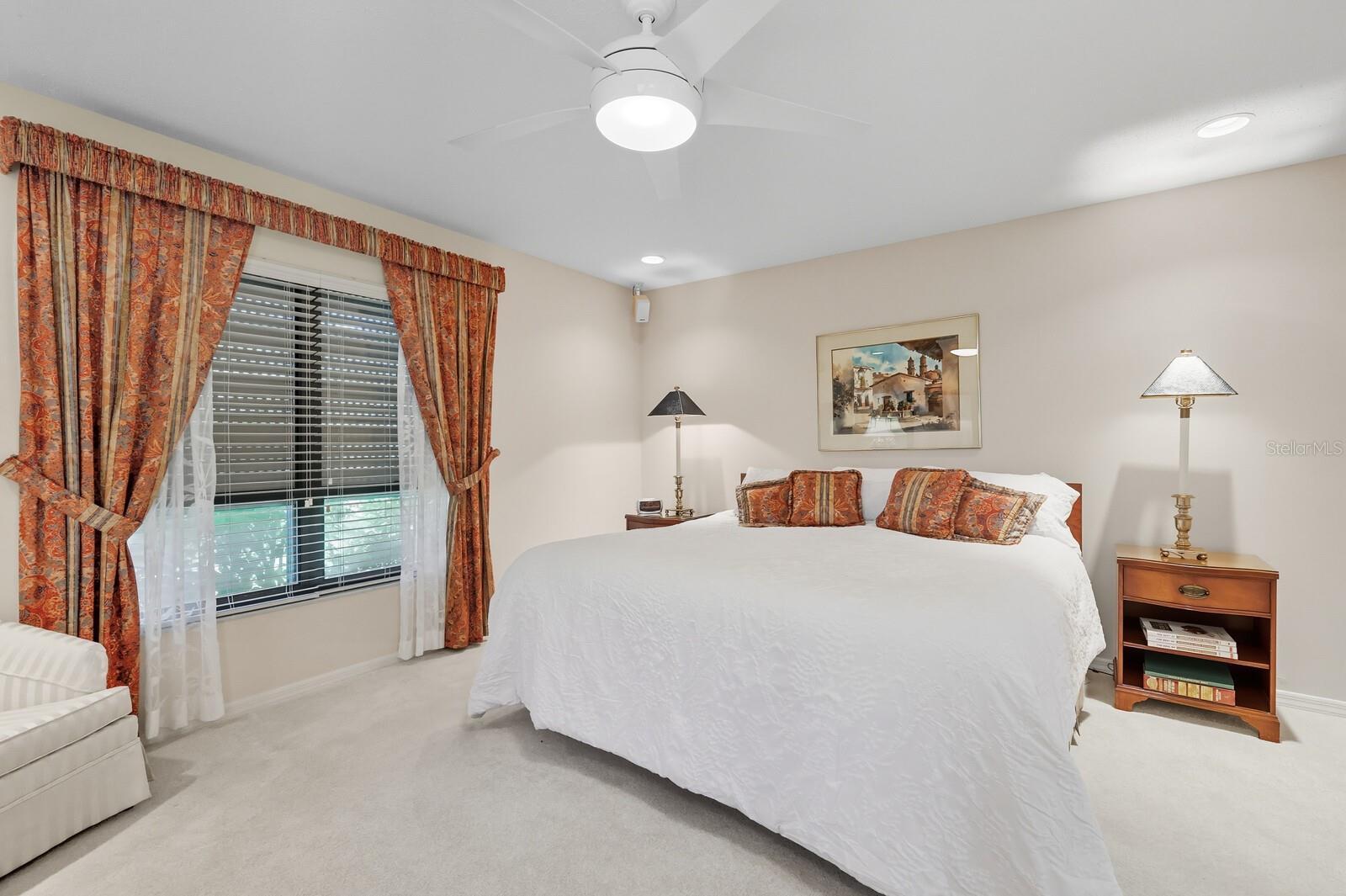 Image 15 of 33 For 3904 Wilshire Court 81