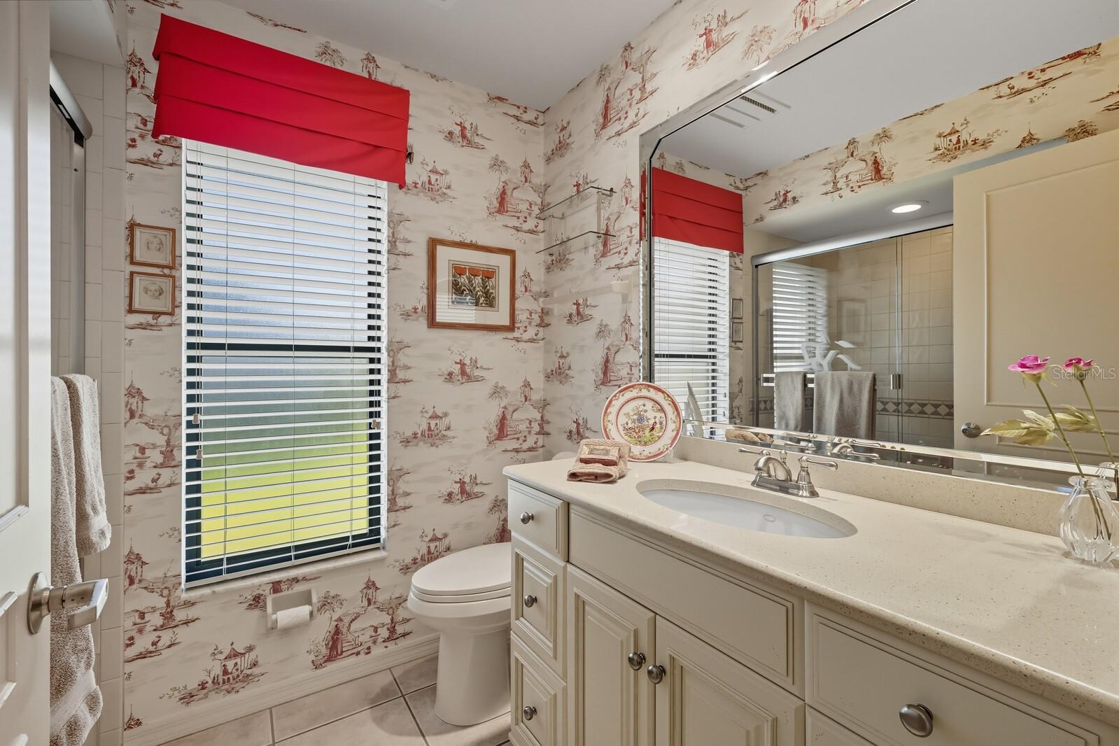Image 21 of 33 For 3904 Wilshire Court 81
