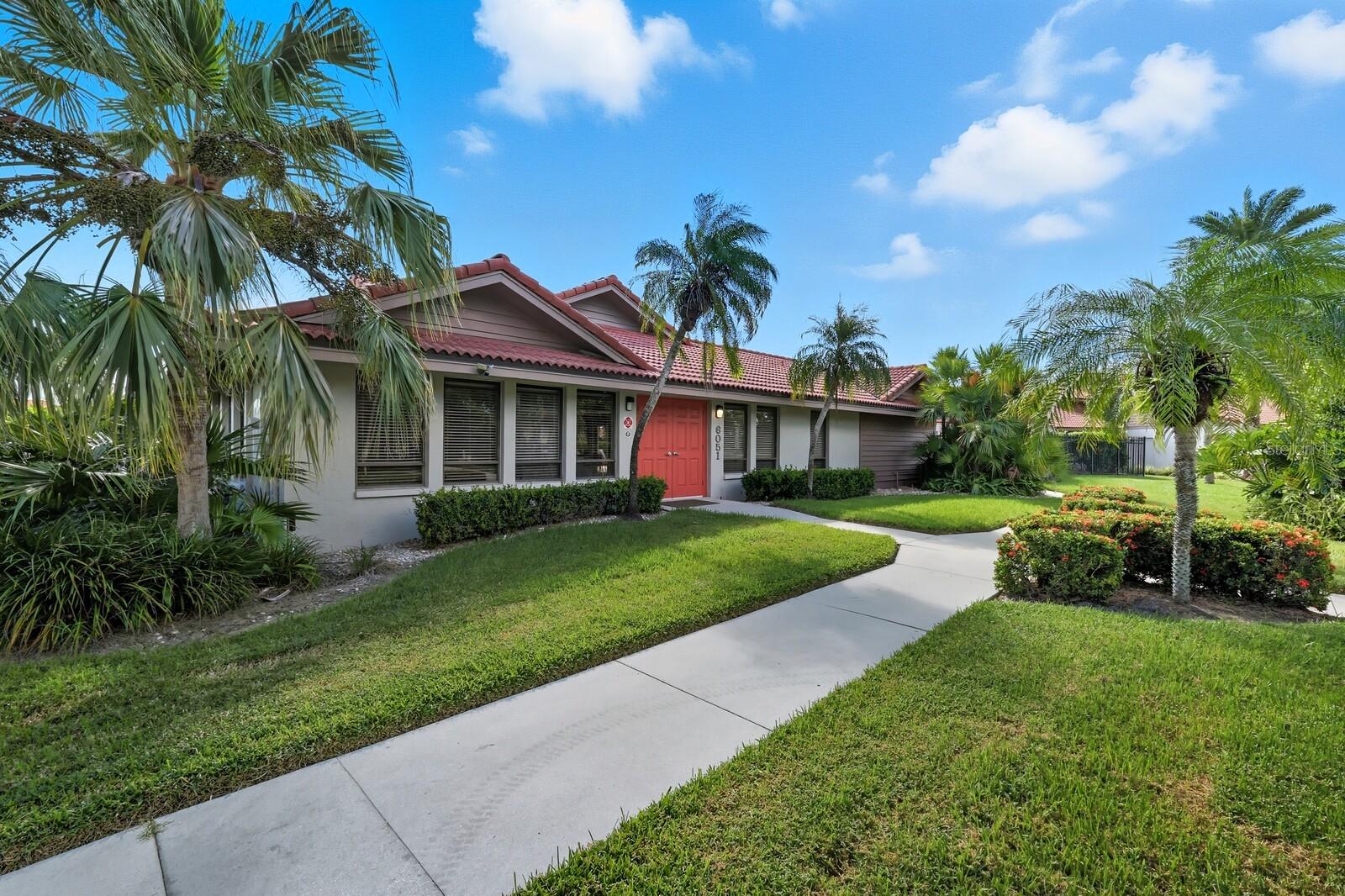 Image 27 of 33 For 3904 Wilshire Court 81