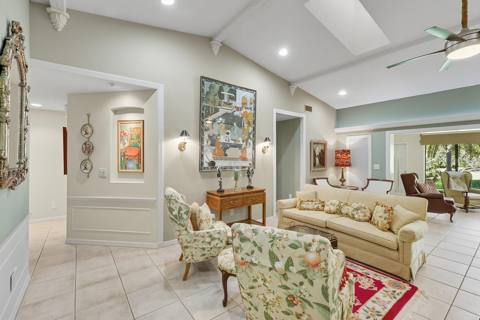 Image 5 of 33 For 3904 Wilshire Court 81