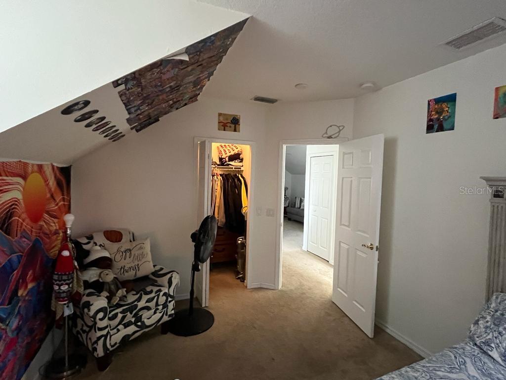 Image 12 of 20 For 4810 69th Court E