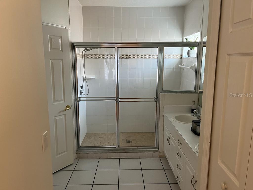 Image 16 of 20 For 4810 69th Court E