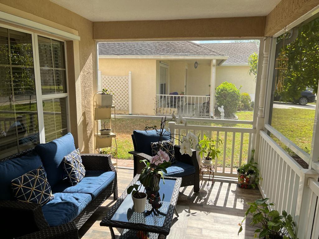 Image 3 of 20 For 4810 69th Court E