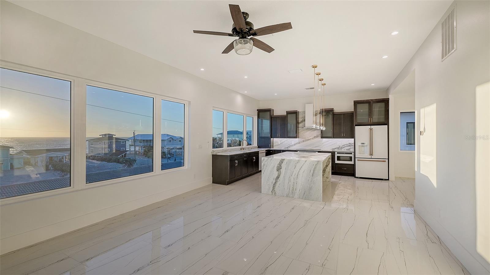Image 12 of 65 For 1210 Gulf Boulevard