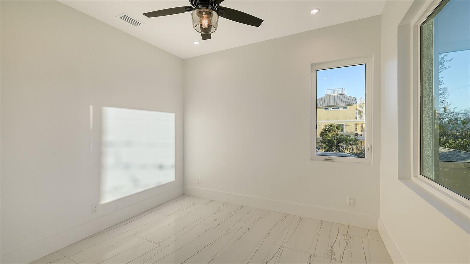 Image 35 of 65 For 1210 Gulf Boulevard