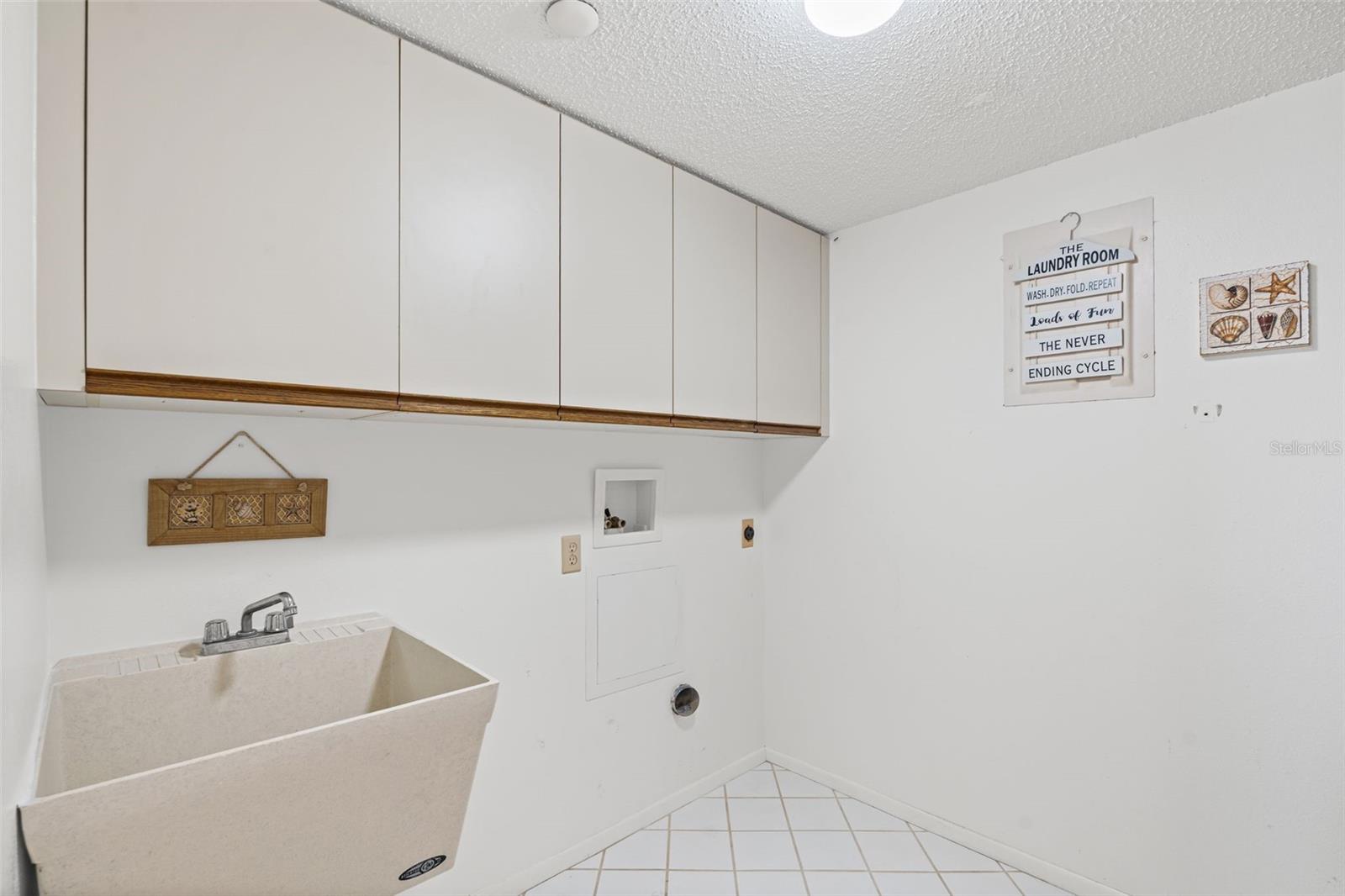 Image 13 of 56 For 4550 Pinebrook Circle 303