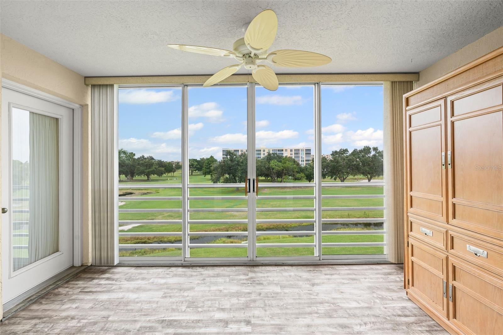 Image 21 of 56 For 4550 Pinebrook Circle 303