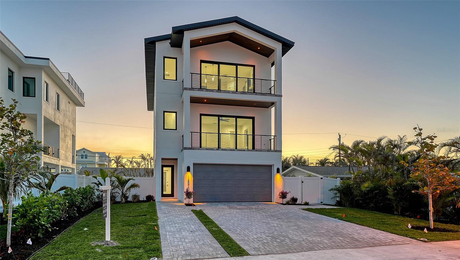 Image 2 of 56 For 1214 Gulf Boulevard