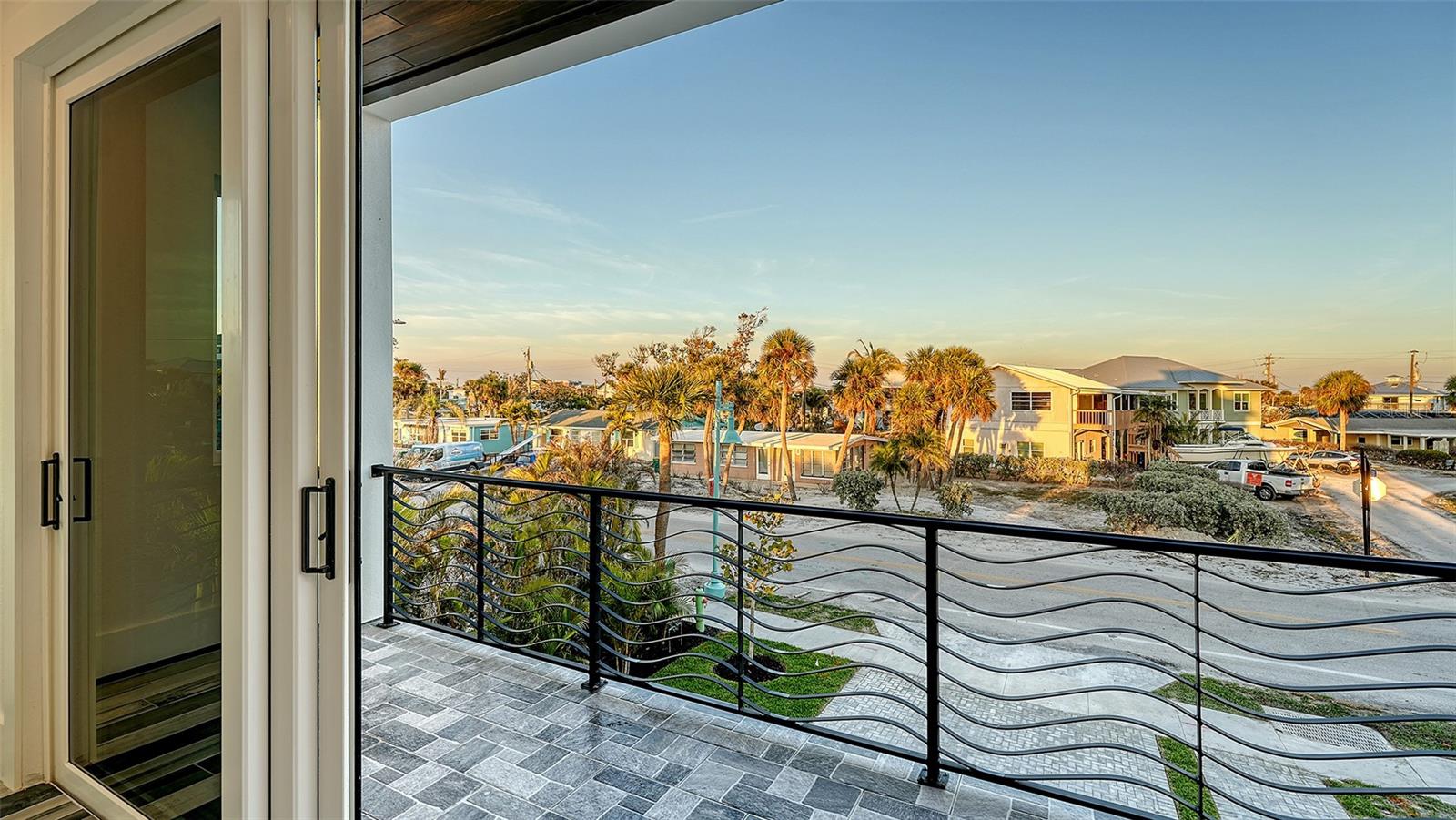 Image 30 of 56 For 1214 Gulf Boulevard
