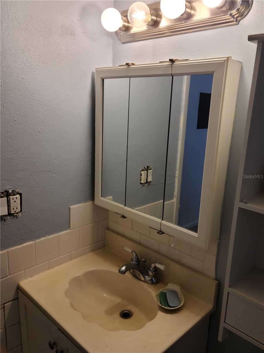 Image 12 of 17 For 2411 Flamingo Boulevard K6