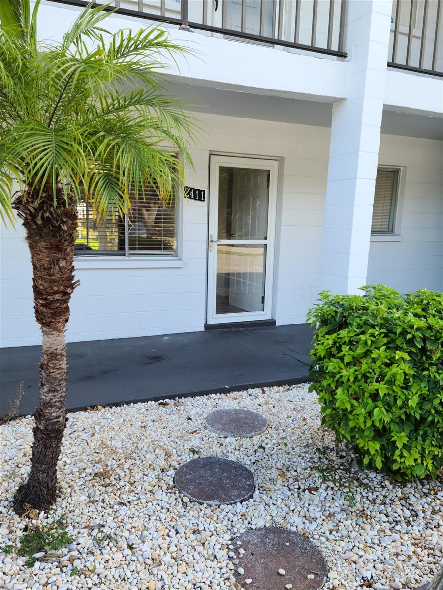 Image 2 of 17 For 2411 Flamingo Boulevard K6