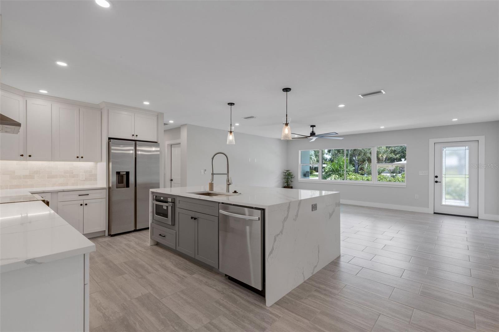 Image 10 of 72 For 3857 Malec Circle