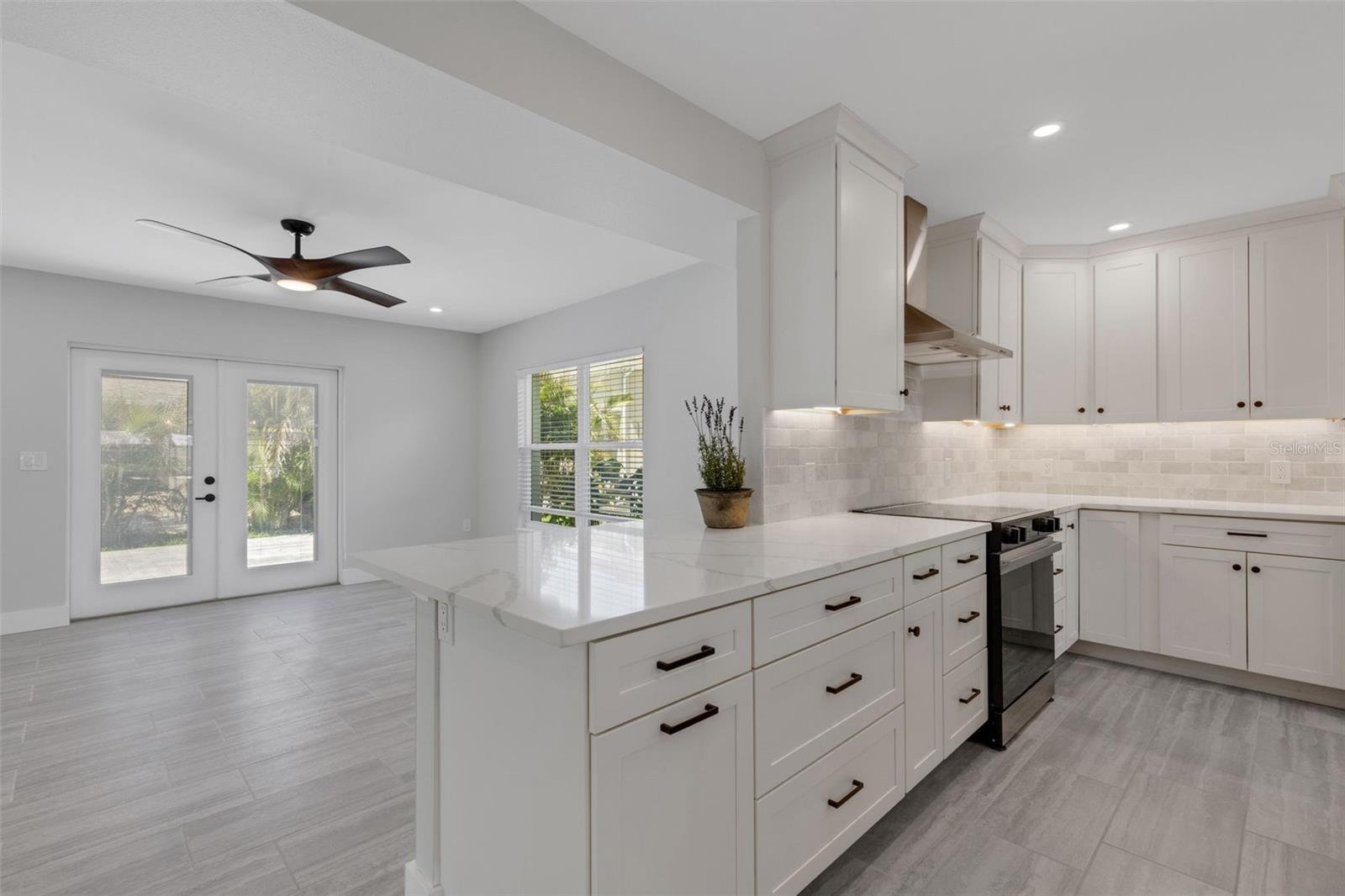 Image 14 of 72 For 3857 Malec Circle
