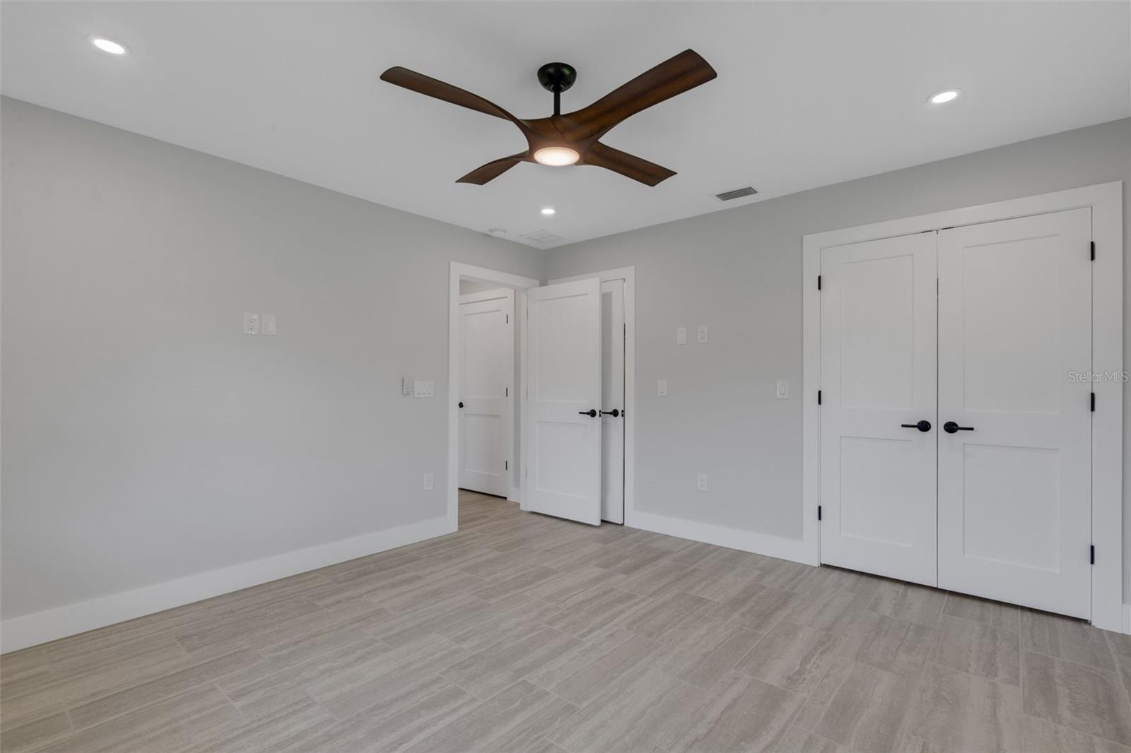 Image 36 of 72 For 3857 Malec Circle