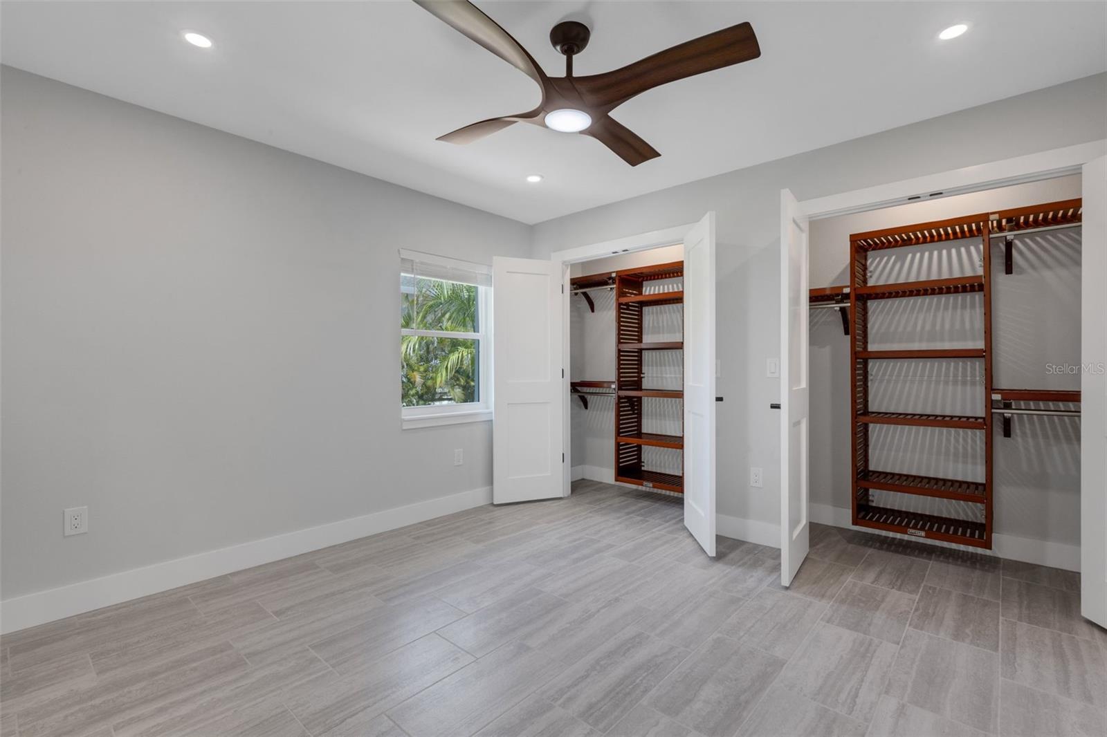 Image 40 of 72 For 3857 Malec Circle