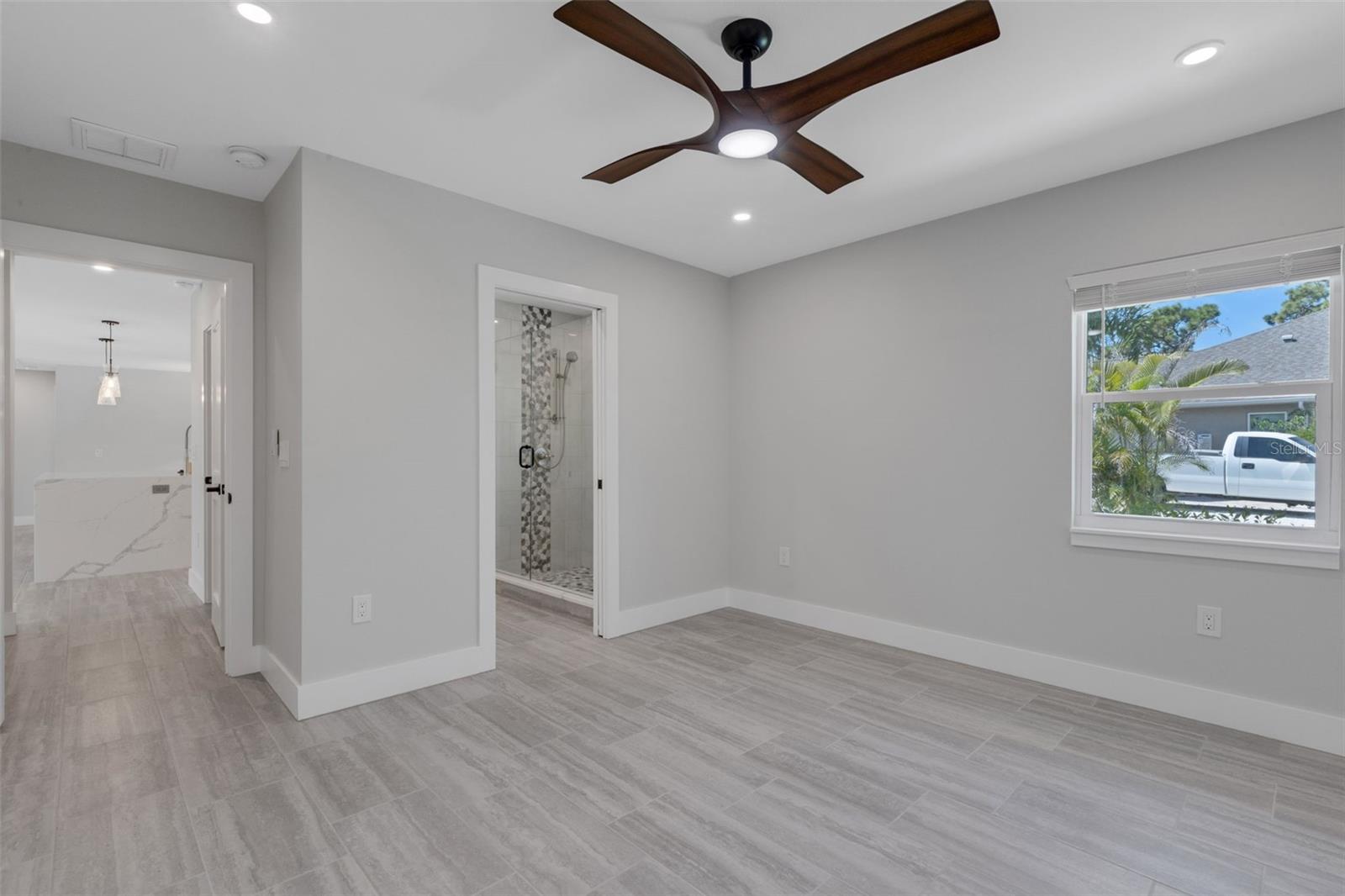 Image 43 of 72 For 3857 Malec Circle