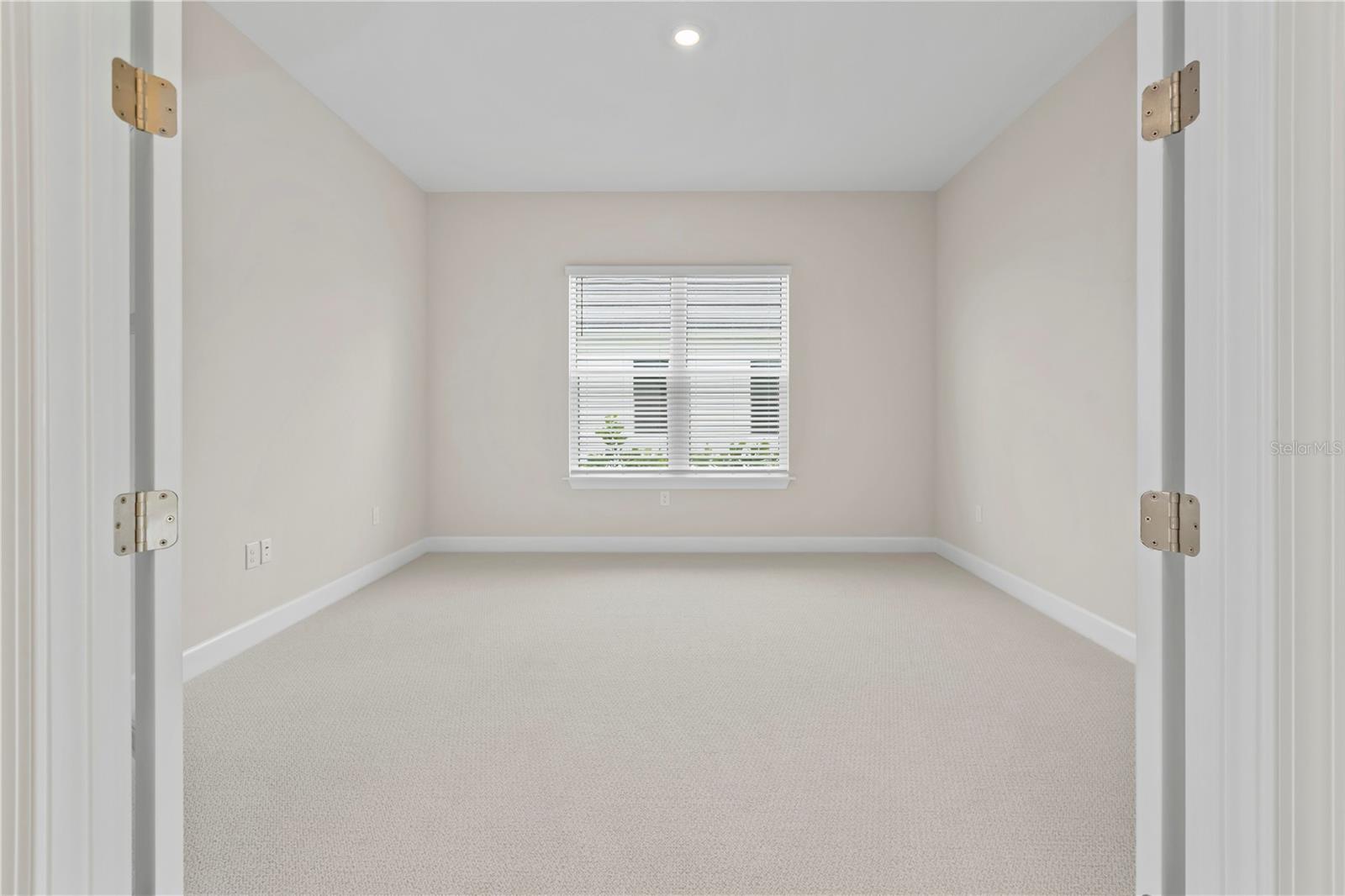 Image 22 of 56 For 10479 Eclipse Street