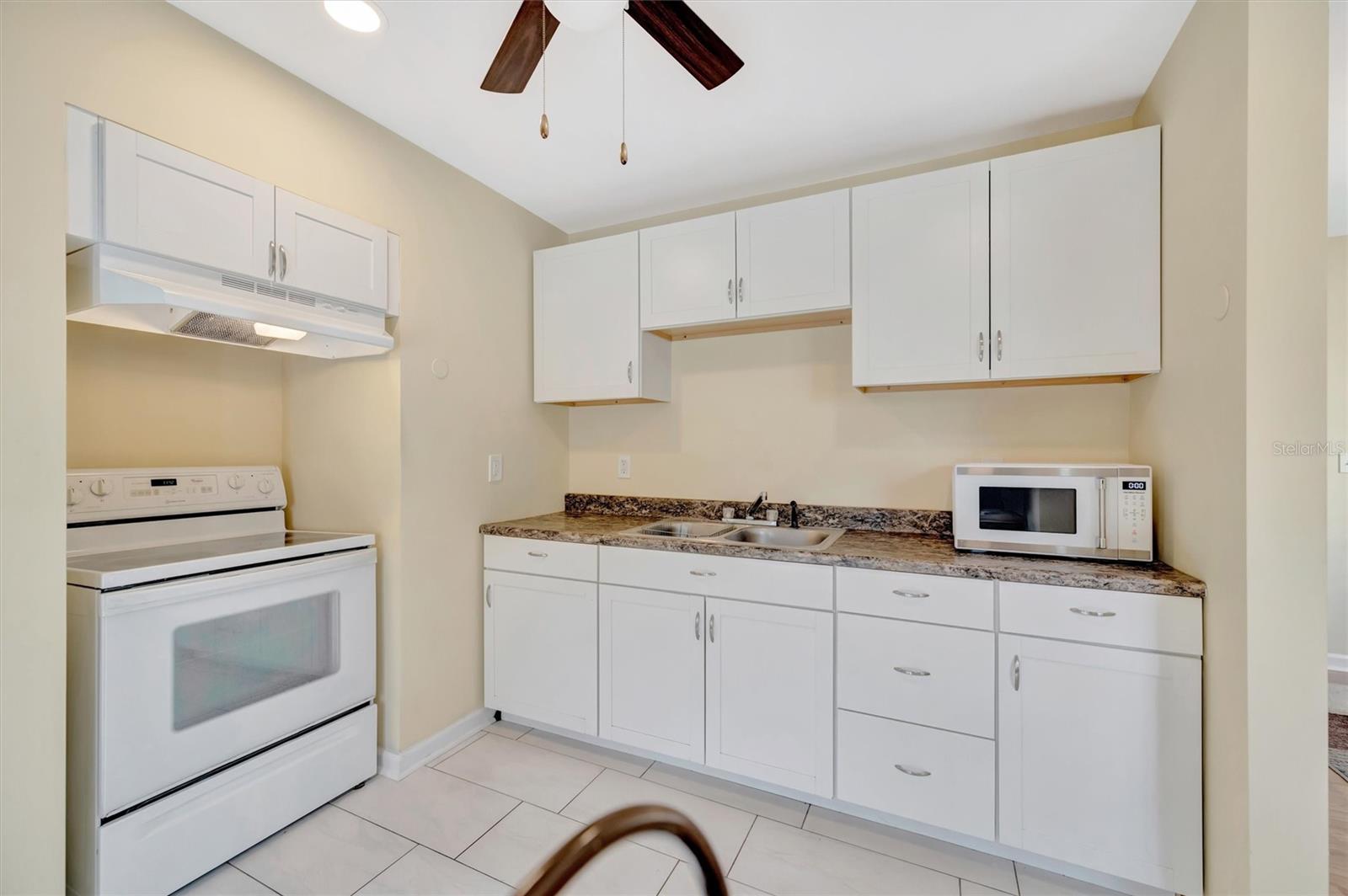 Image 25 of 49 For 7959 Hyde Park Avenue