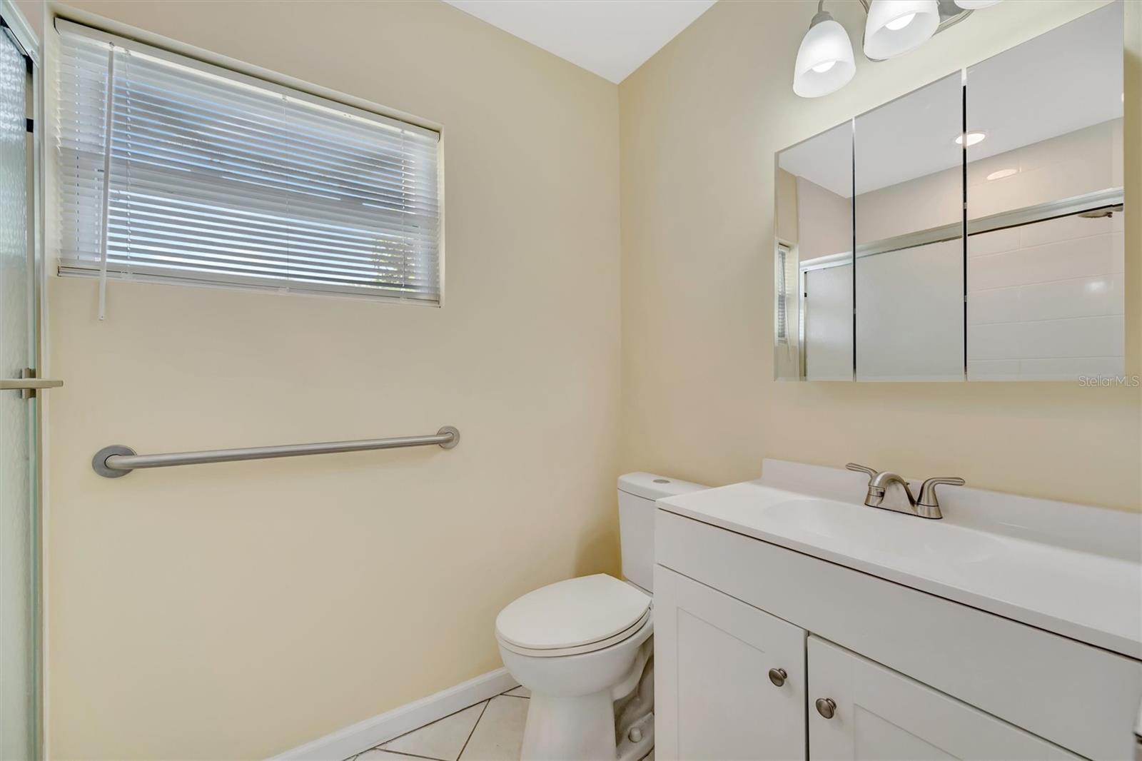 Image 32 of 49 For 7959 Hyde Park Avenue