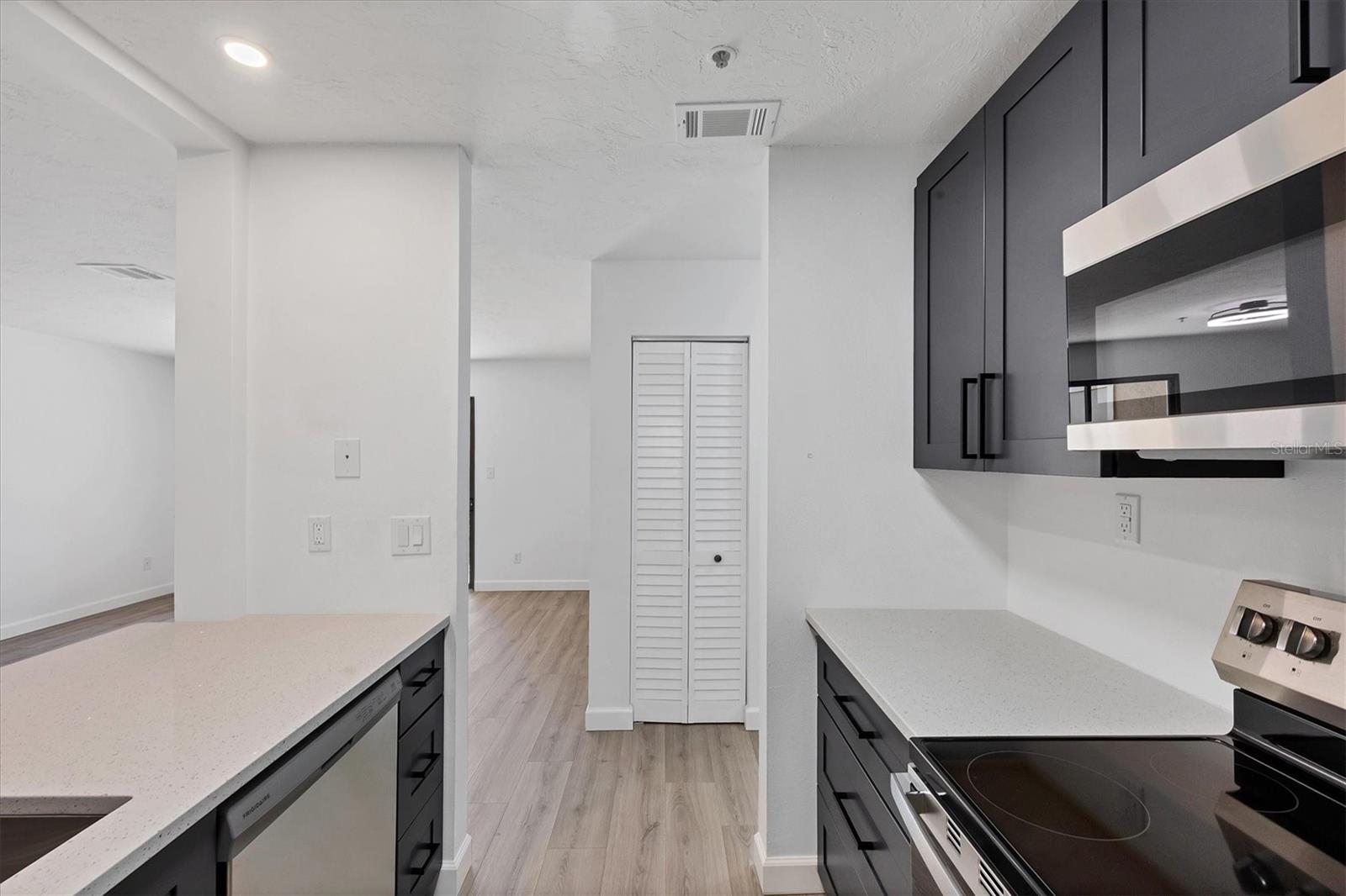 Image 13 of 50 For 4008 Crockers Lake Boulevard 11