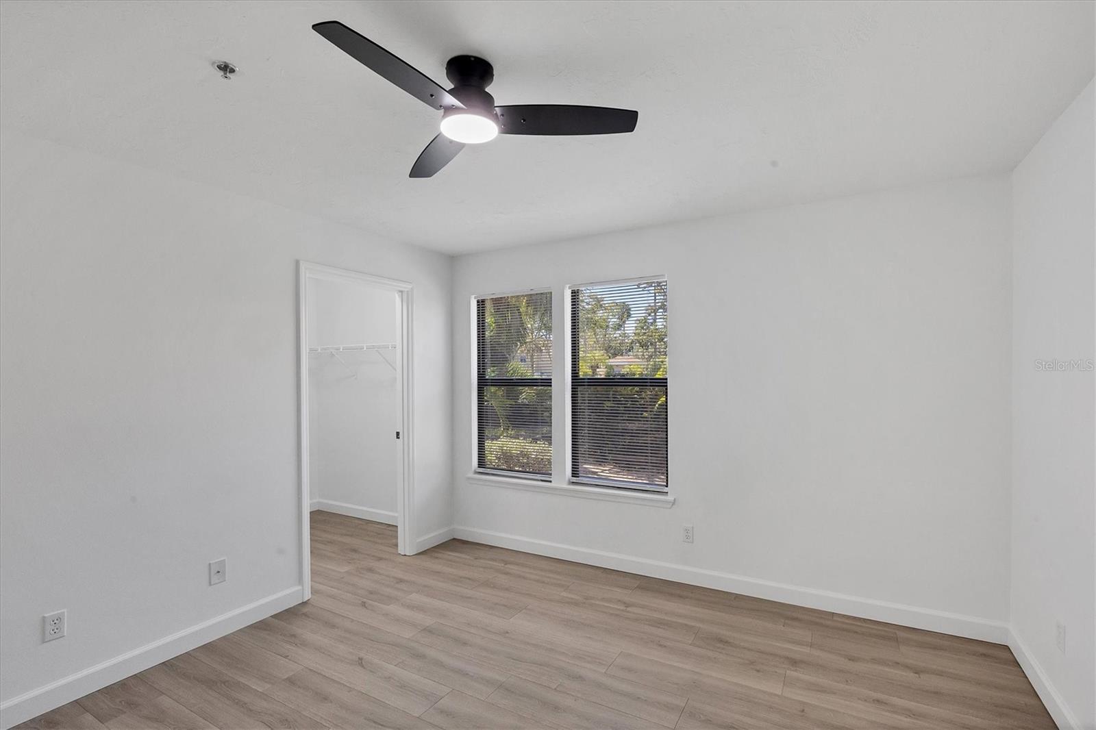 Image 26 of 50 For 4008 Crockers Lake Boulevard 11