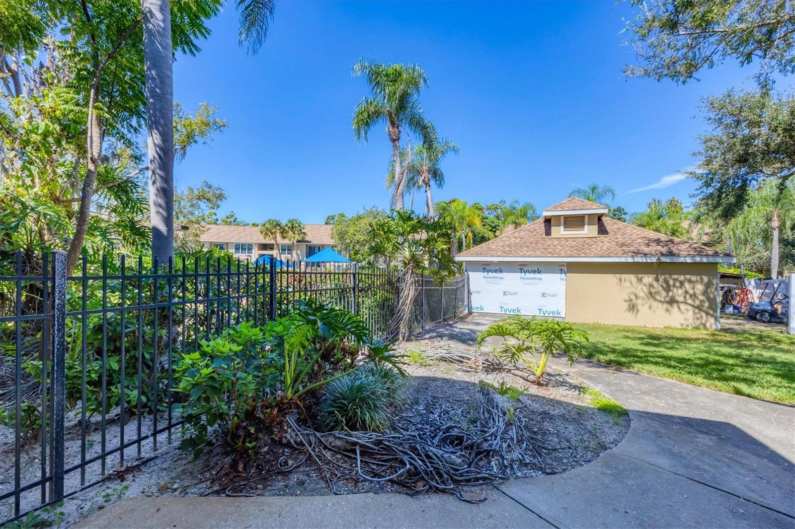 Image 34 of 50 For 4008 Crockers Lake Boulevard 11