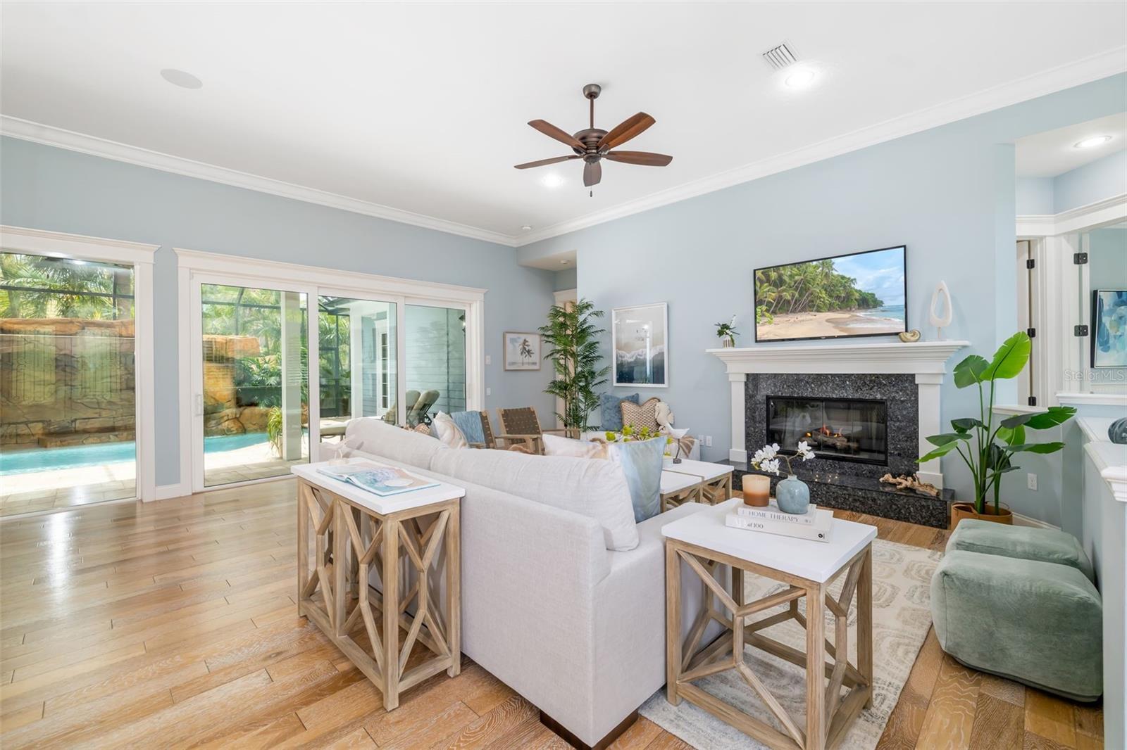 Image 10 of 80 For 1810 Lincoln Drive