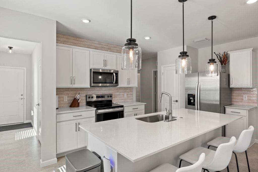 Image 3 of 25 For 6603 Silverstar Drive