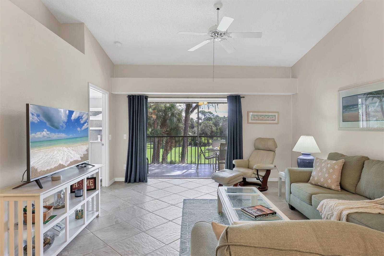 Image 11 of 66 For 8941 Veranda Way 523