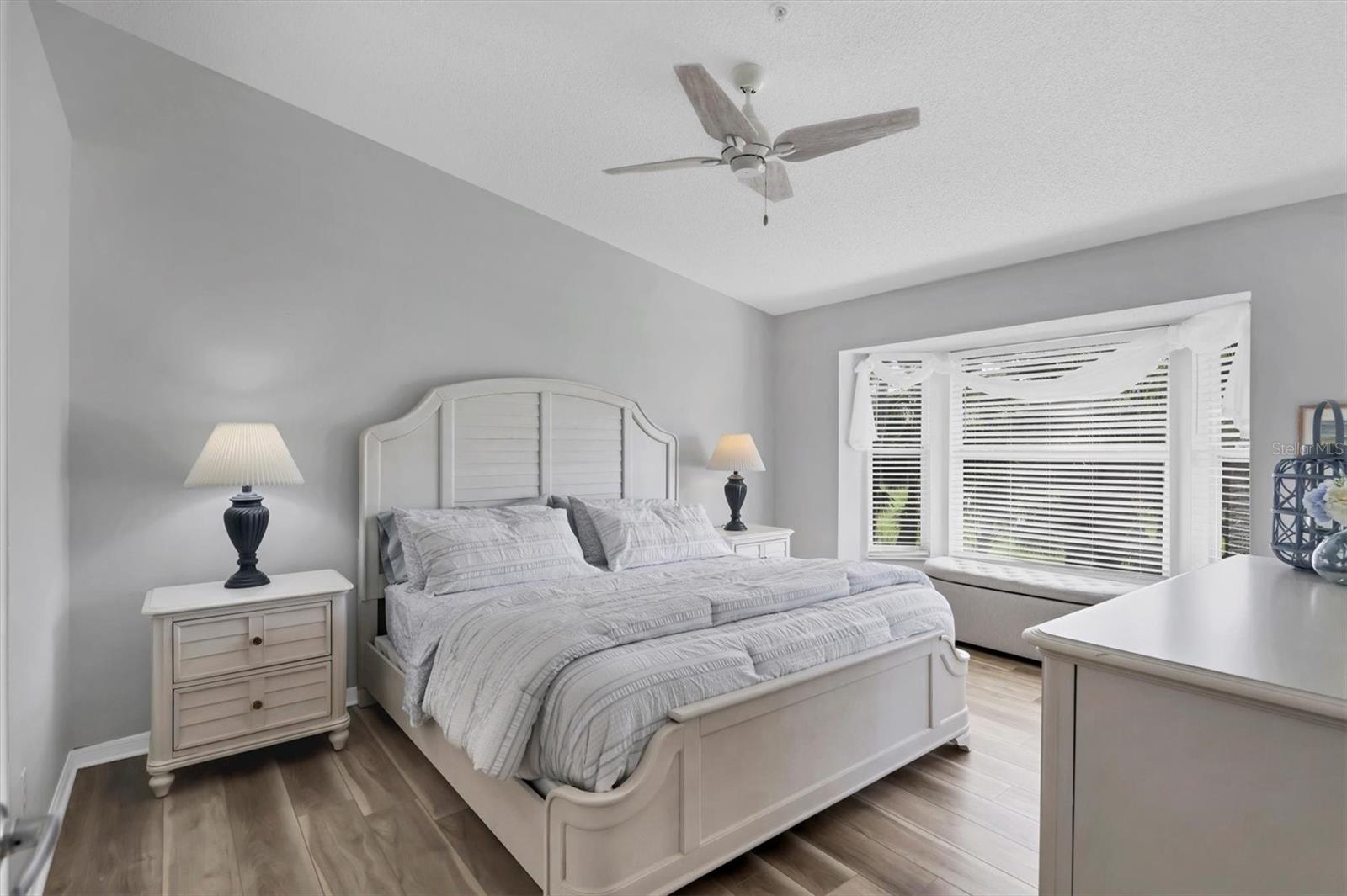 Image 21 of 66 For 8941 Veranda Way 523