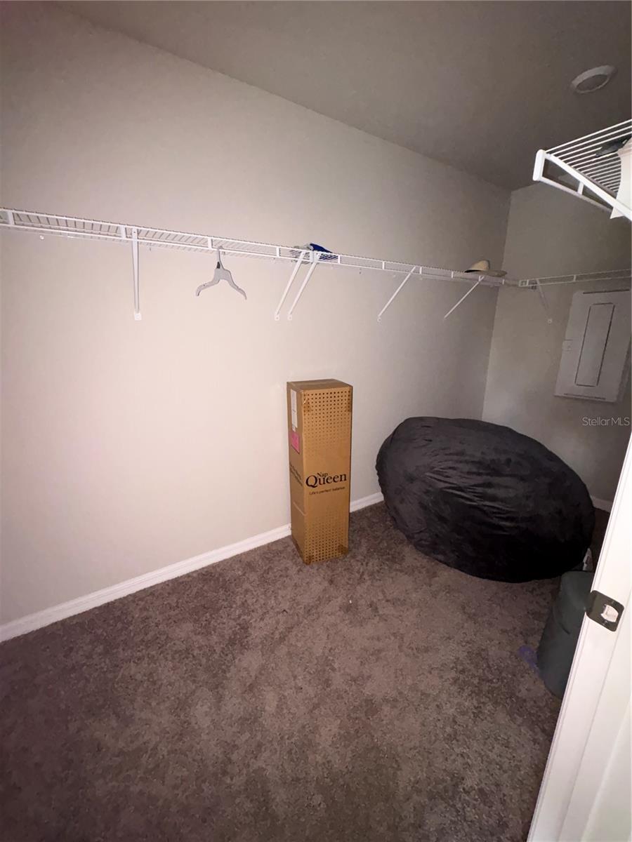 Image 14 of 25 For 11484 Brook Edge Avenue