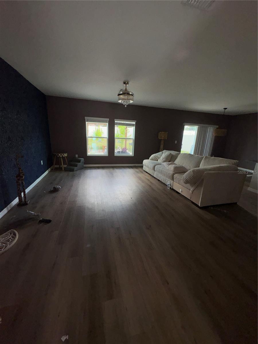 Image 5 of 25 For 11484 Brook Edge Avenue