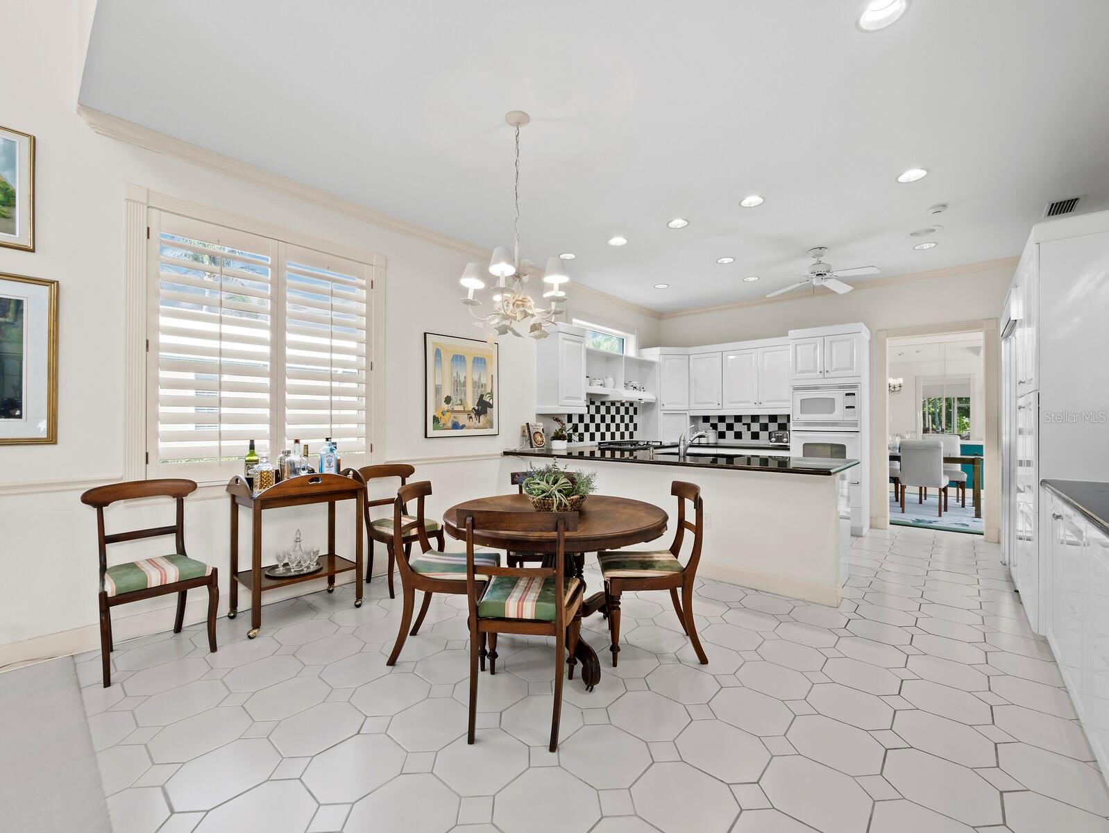 Image 12 of 55 For 3543 Mistletoe Lane