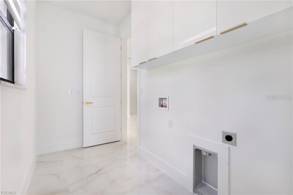 Image 18 of 23 For 1207 9th Street