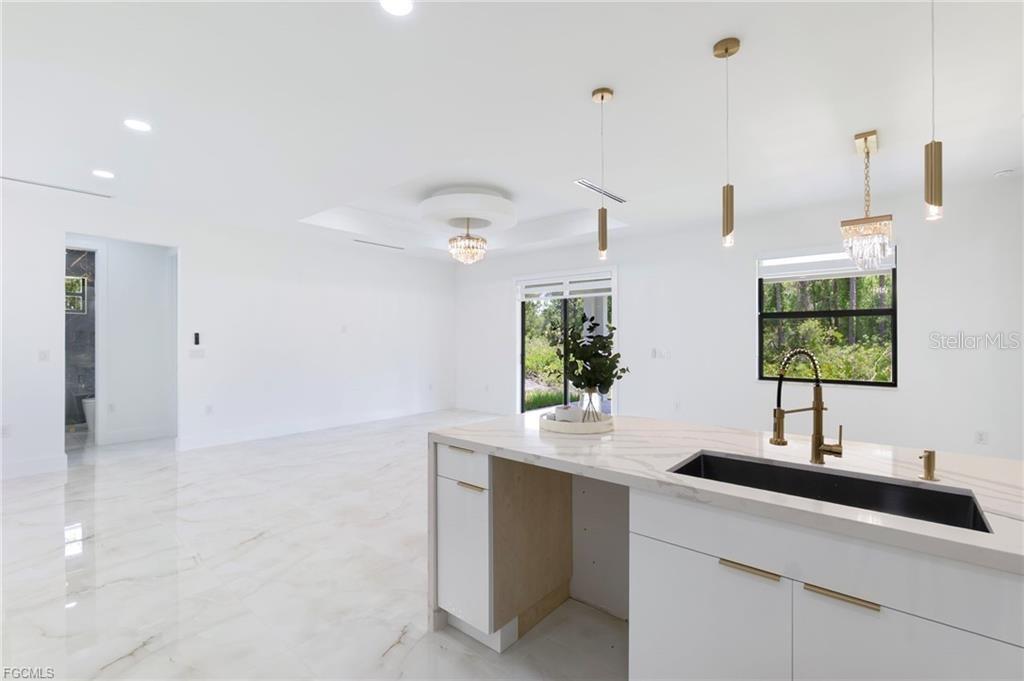 Image 7 of 23 For 1207 9th Street