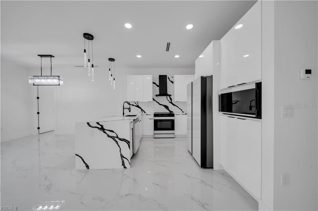 Image 10 of 42 For 2903 Beluga Street