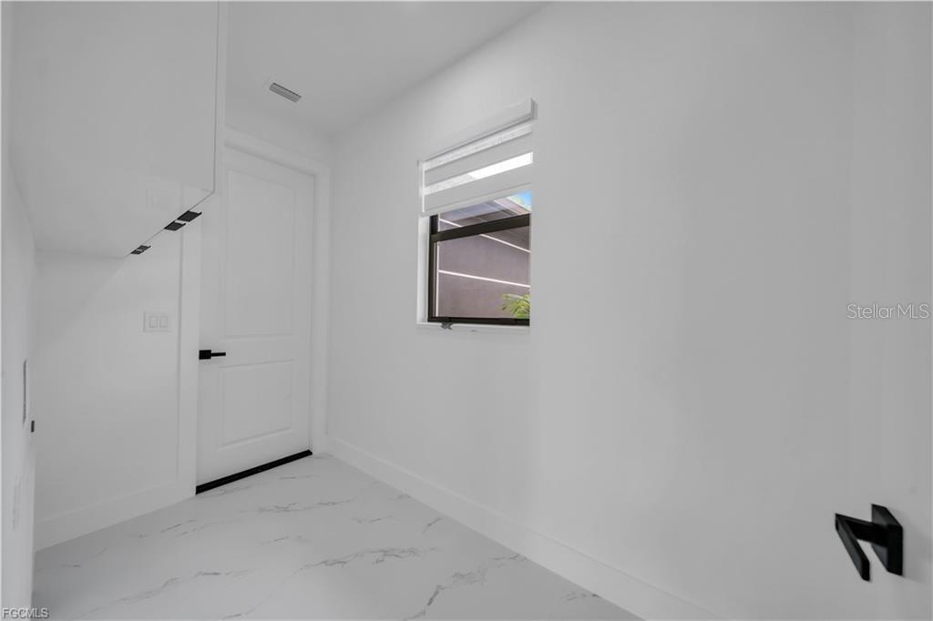 Image 8 of 42 For 2903 Beluga Street